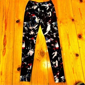 Beyond Yoga leggings size M